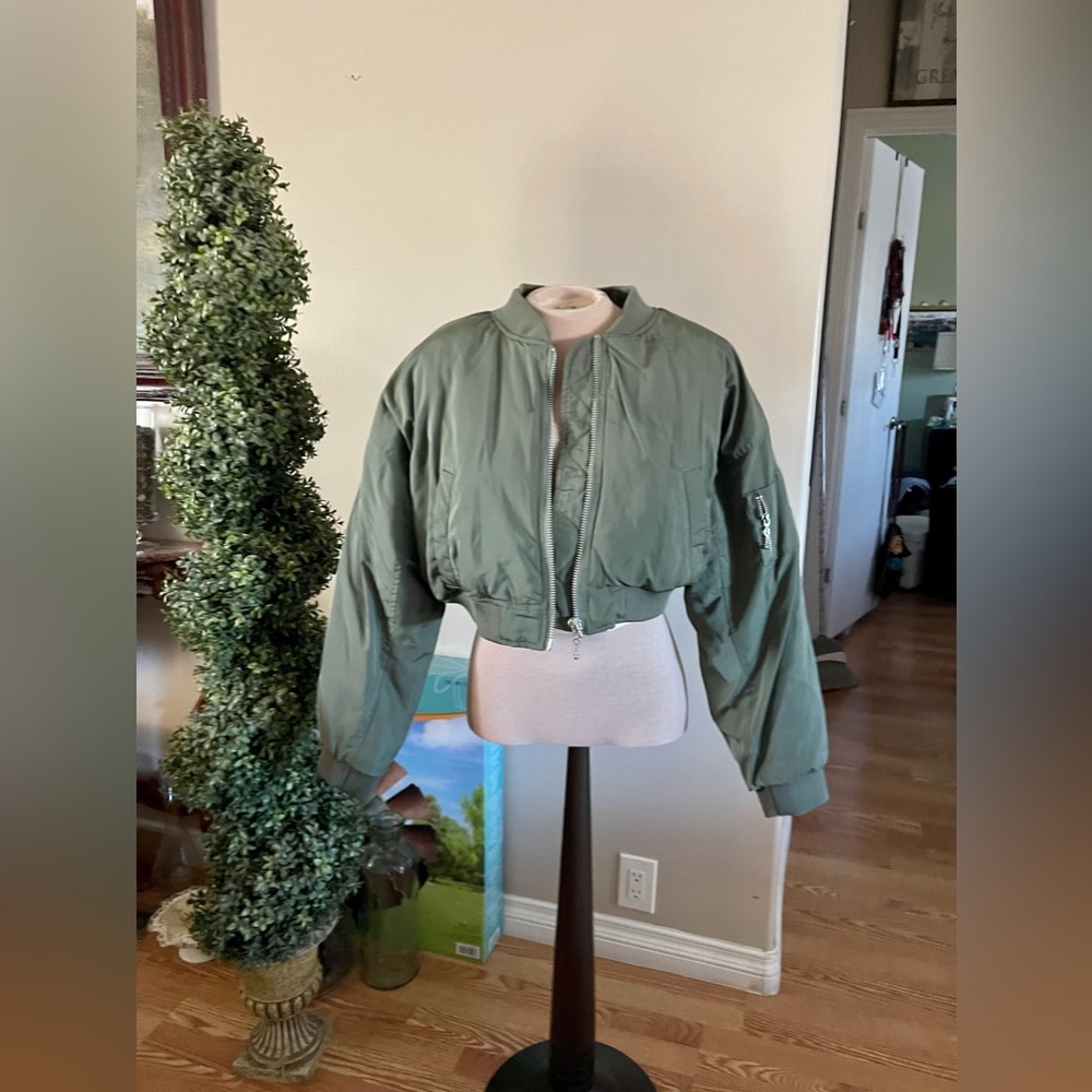 Divided Green Boomer Crop Jacket